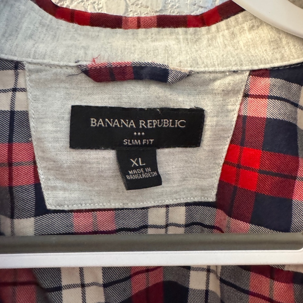 Banana Republic Slim Fit Red Plaid Flannel XL - Picture 3 of 3